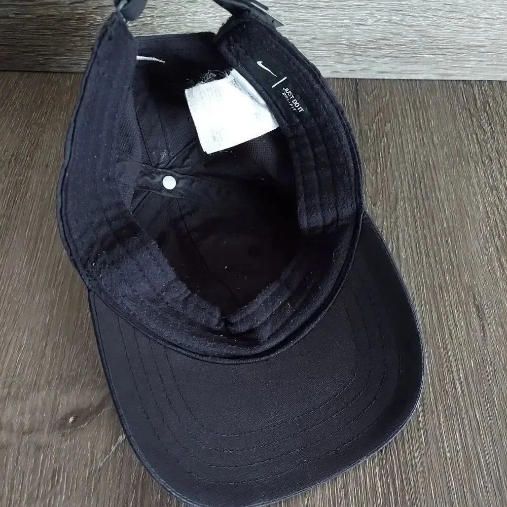 Black Nike Dri-Fit Lightweight Hat Size 4-7